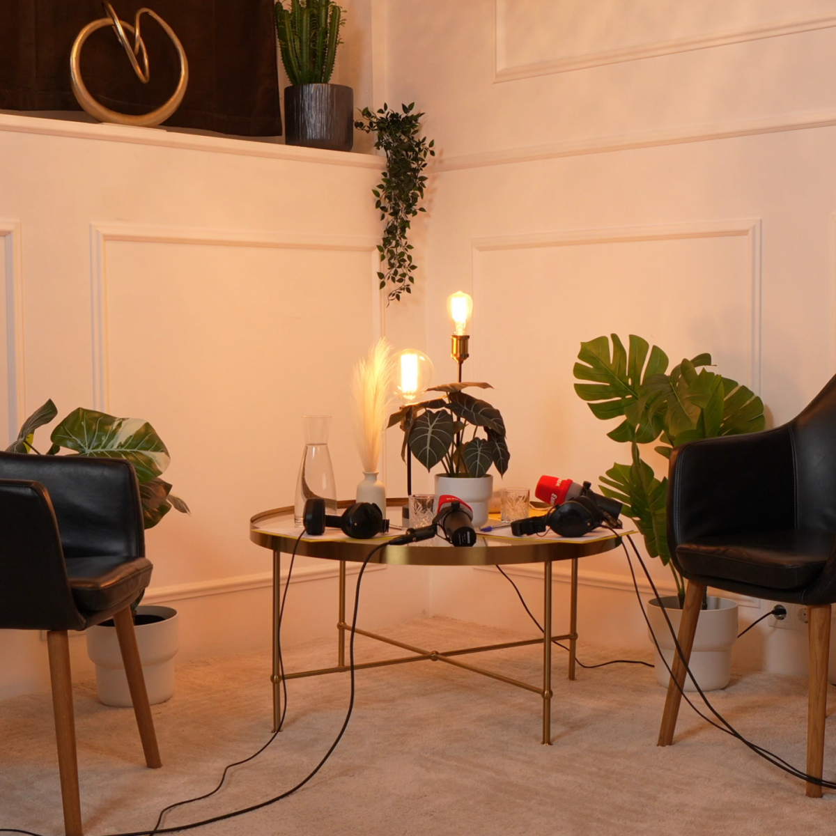 FB4F093A-6FA3-4639-BB22-9F1C4560BDBA